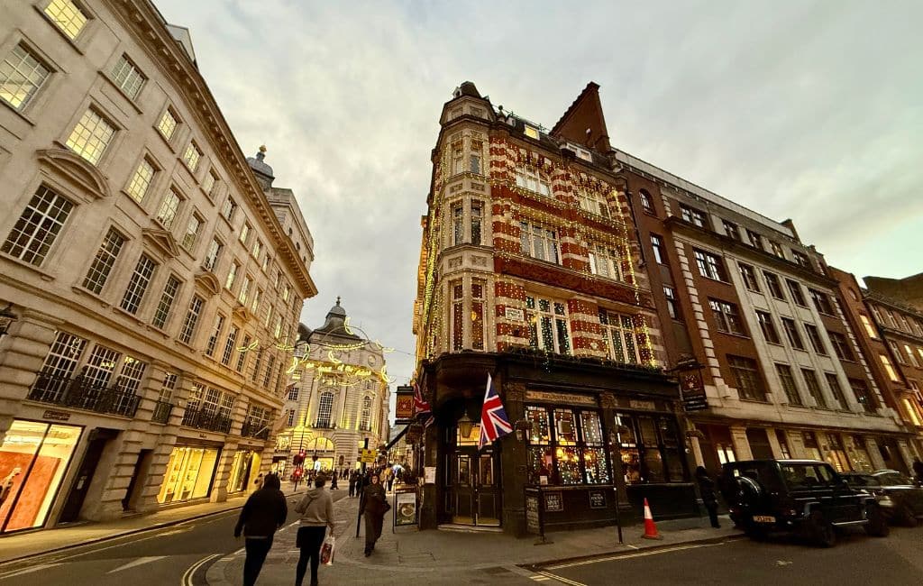 Race across the world London experience