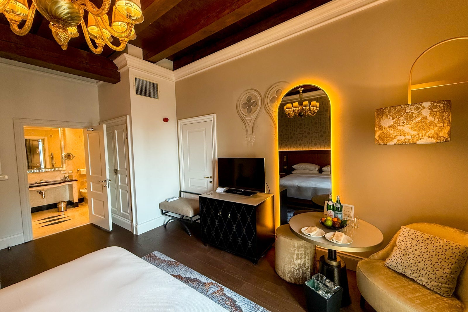 Hilton Molino Stucky, Venice guest room