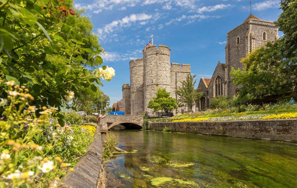 Day trips from London by Train: DepositPhotos