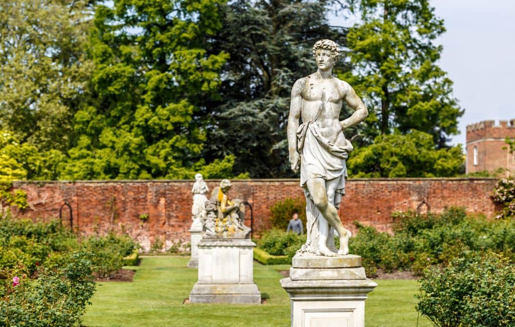 Day trips from London by Train: DepositPhotos