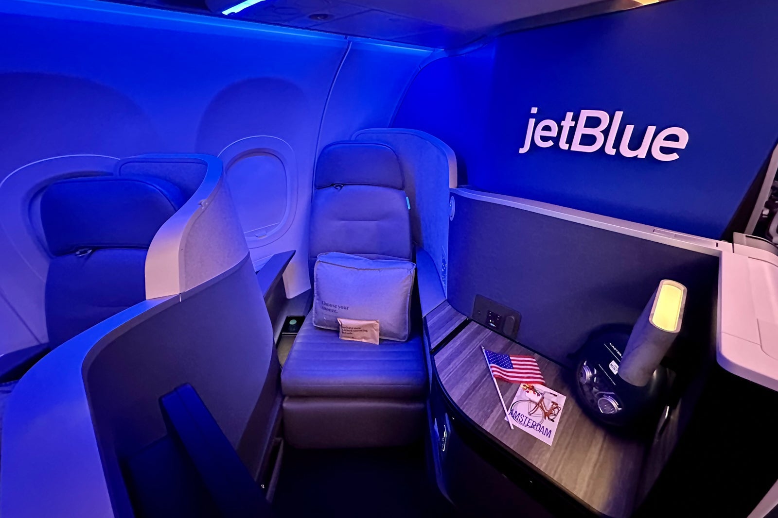 JetBlue Airways New York Amsterdam Airbus A321LR Mint Core