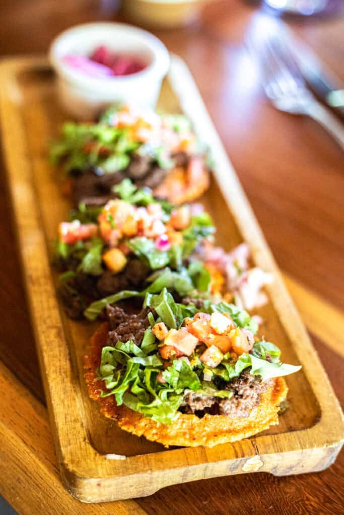 salbutes on bamboo tray